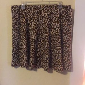 Skater skirt in leopard print!